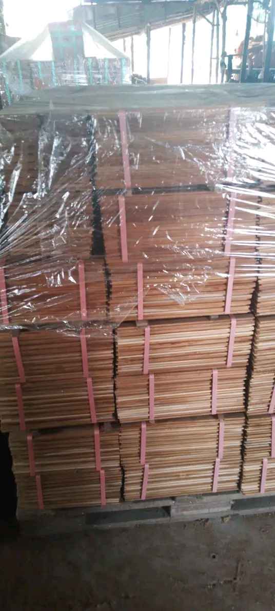 Decking Kayu Terbaik
